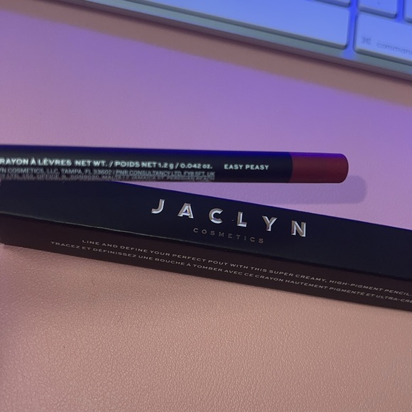 Jaclyn Cosmetics PoutSpoken Lip Liner - Picture 3 of 4
